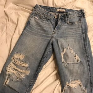 Hollister High Waisted Boyfriend Jeans
